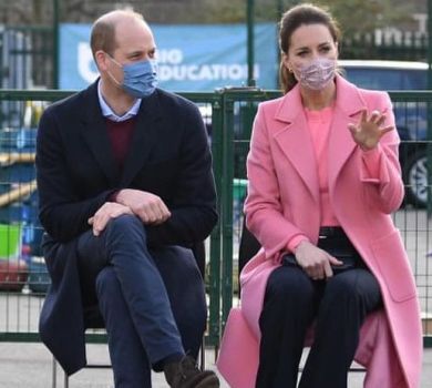 Свіжа мов квіточка: Міддлтон вигуляла рожевий лук за $1200  