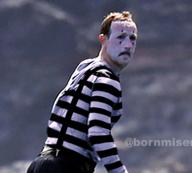 Мім-серфер Марк: Цукерберг із захисним кремом на обличчі розсмішив мережу 