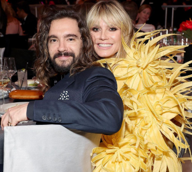 Клум у крихітному бікіні помацала коханого за інтимне місце