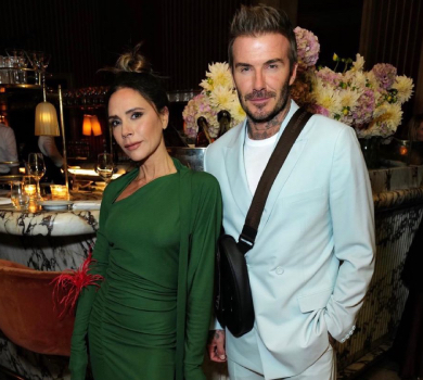 Люблю неймовірно: Бекхеми за родинною вечерею відзначили День матері. ФОТО