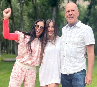 Не мусила обирати між татом і мамою: донька Вілліса та Мур розхвалила їх за мирне розлучення