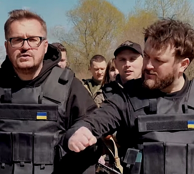 Пономарьов, DziDzio, Антитіла та Кошовий випустили запальний кліп про перемогу України 