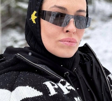 Астаф'єва в чоботях за 450 гривень порибалила на тлі снігів