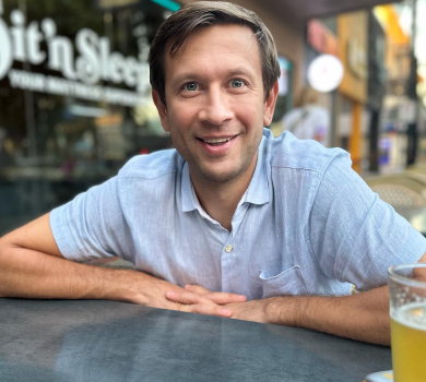 Зверніться до психіатра: Ступка у мережі нахамив мамі захисника Азовсталі