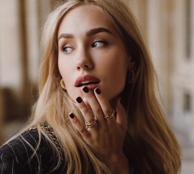 Квіткова зблизька показала, що з її шкірою відбувається взимку