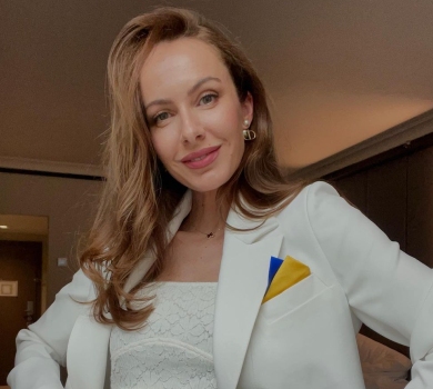 Не люблю нити та нитиків: дружина Остапчука зізналася, що не подобається собі, та гайнула перезавантажитися за кордон