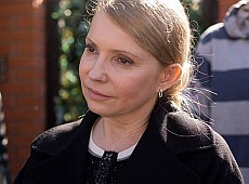 Тимошенко на підборах показала активістам свій маєток у Конча-Заспі