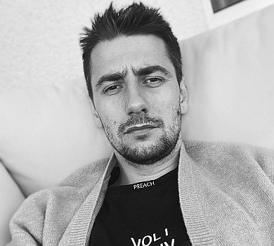 Будують бізнес на своїх же: Еллерт обурився космічними цінами на житло на заході країни