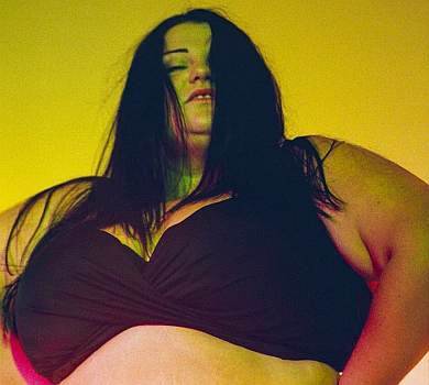 Alyona alyona чуттєво попозувала у спідньому: Світ потребує краси