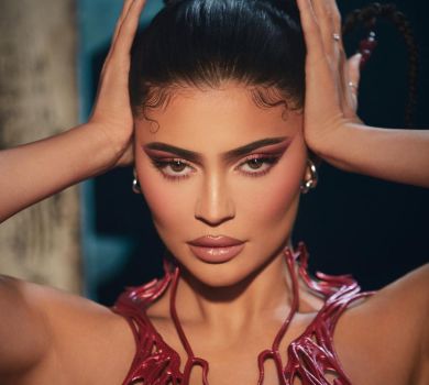 Повелителька Instagram: Кайлі Дженнер стала першою жінкою з 300 мільйонів підписників