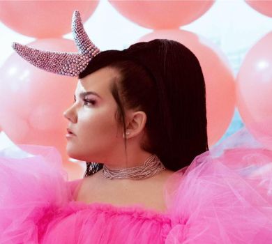 Як переможниця Євробачення Києвом за своїм нареченим-утікачем ганялася. ВІДЕО