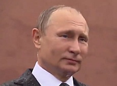 Путін і дощ: ФОТО мокрого російського керманича стало хітом дня
