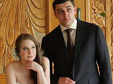 Дочка Коломойського похвасталася весільною сукнею