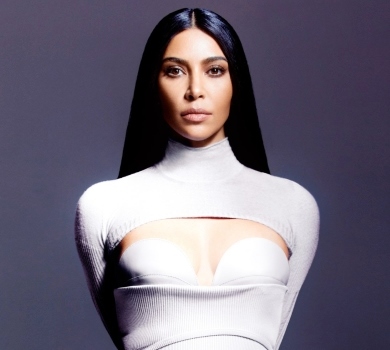 Я обрала себе: Кардашян у мокрій сукні знялася для Vogue і розповіла, як змінила своє життя після 40 років