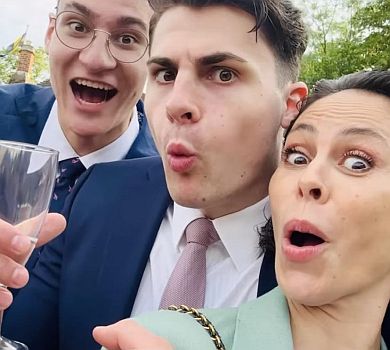 Ексдружина Кличка похвалилася його молодшим сином-випускником. ФОТО