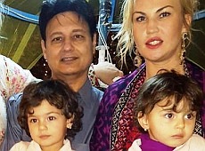 Камалія з дочками у Пакистані покаталася на верблюдах та помалювала