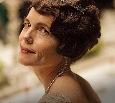 Схибнута самотня жінка vs ідеальна бабуся: 60-річна зірка Абатства Даунтон заговорила про ейджизм у кіно