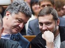 Яценюк, Порошенко і Луценко з'їздили до Львова по книжки