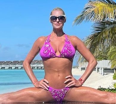 До пи*ди ці люди, мене вдома кальян жде: Волочкова дорогою з Мальдівів закотила епічний скандал у літаку. ВІДЕО