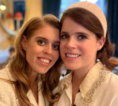 Спасибі, що нас смішила: принцеси Євгенія та Беатріс написали триб'ют королеві Єлизаветі