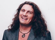 O.Torvald кавером, а Білик зворушливими словами пригадали іменинника Кузьму