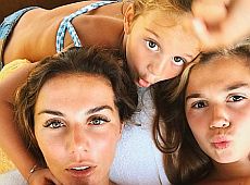 Седокова в Києві гучно відзначила день народження дочки без неї 