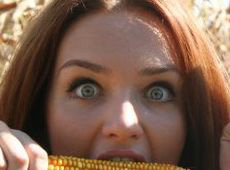 Дружину Пономарьова заклинило в сортирі