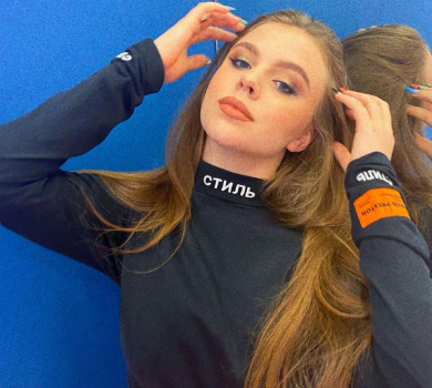 16-річна донька Фреймут з голим животом попозувала в Лос-Анджелесі. ФОТО