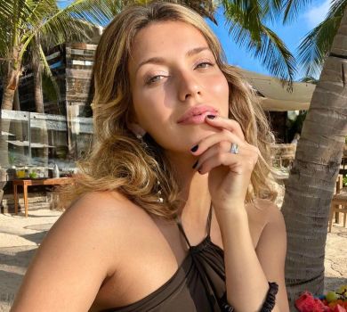 Тодоренко в бікіні передала чоловіку дупопривіт із Мексики. ФОТО 