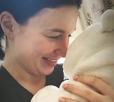 Багатодітна Приходько вперше показала свого улюбленого чоловічка   