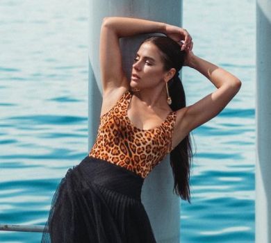 Онуфрійчук у ТаблоID-бліц виміряла торбинкою кількість грошей, потрібну для щастя