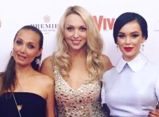 Полякова у камінцях та блискуча Власова відвідали глянцевий бал