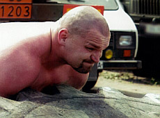 ДТП: Дружину силача Вірастюка викинуло з авто на асфальт. ФОТО