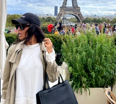 Упакована в бренди Дімопулос підстрибом пройшлася Парижем