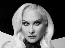 Такою мене навіть чоловік не бачив: Бужинська у ч/б зйомці закосила під Деньов