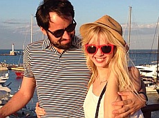 Активістка Femen виходить заміж за російського журналіста 