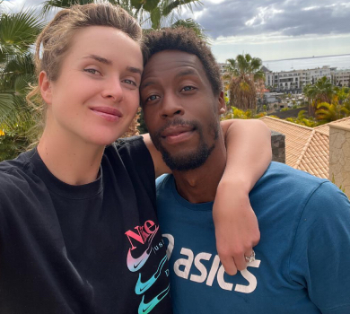 Чоловік Світоліної з нею на руках покривлявся на корті та показався з 8-місячною дочкою