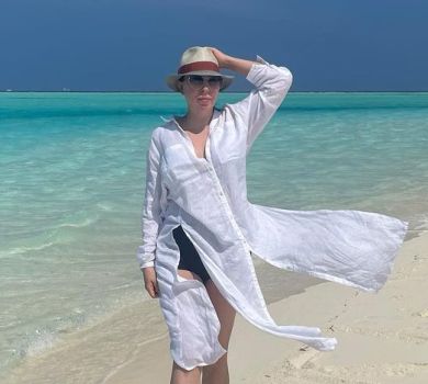 Ексдружина Меладзе показала дочок у купальниках на мальдівському відпочинку 