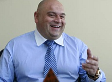 Екс-міністр у розшуку Злочевський торгує дорогезним взуттям імені себе