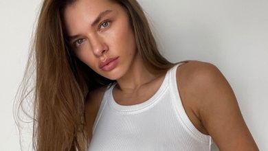 Дементьєва в шортиках і топі показала, як врівноважувати емоції