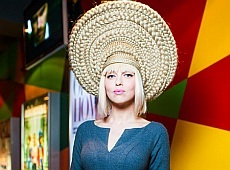 Полякова і Юсупова сходили на фільм про Сен-Лорана та колекцію Андре Тана 