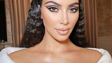 Кардашян показалася в спідньому та заявила, що її син - це її батько