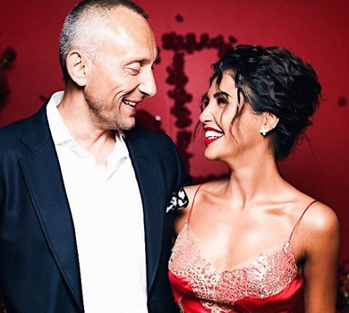 Дімопулос похвалилася ідилією зі своїм суперменом. ФОТО