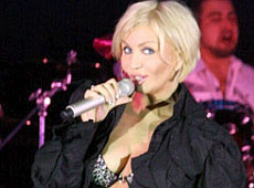 Ірина Білик ледь не влаштувала стриптиз у Харкові