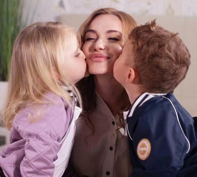 Слава НеАнгел показала кумедні фото з дітьми та назвала плюси карантину