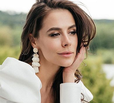 Не утриманка: Онуфрійчук розказала, хто подарував їй бентлі, та що вона змінила в обличчі