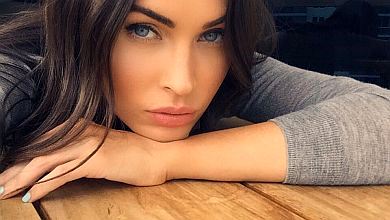 Меган Фокс із новим бойфрендом показали романтику з язиками