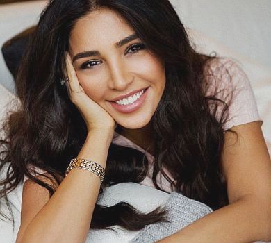 Дімопулос привітала себе з 33-річчям та закликала заражати добром