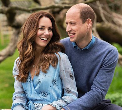 10 років у шлюбі: принц Вільям та Кейт Міддлтон попозували для романтичних ФОТО