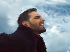 Козловський освідчився напідпитку та стрибнув у прірву. ВІДЕО